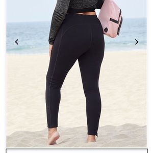 Fabletics Quincy ZIP Pants. Never Worn.
